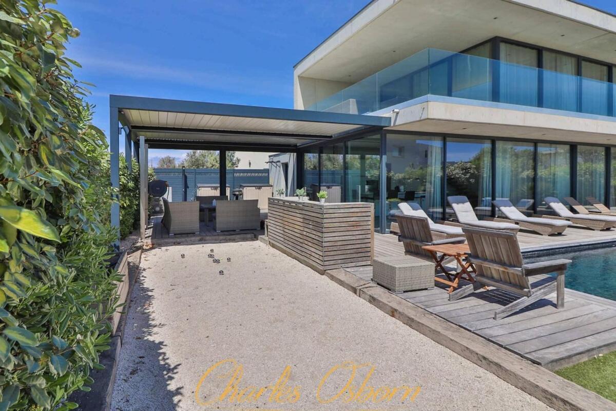 Villa Cristal Сет Екстериор снимка